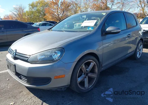 2011 Volkswagen Golf 2.5L 2-Door z USA, uszkodzony, nr VIN WVWAB7AJ6BW186917
